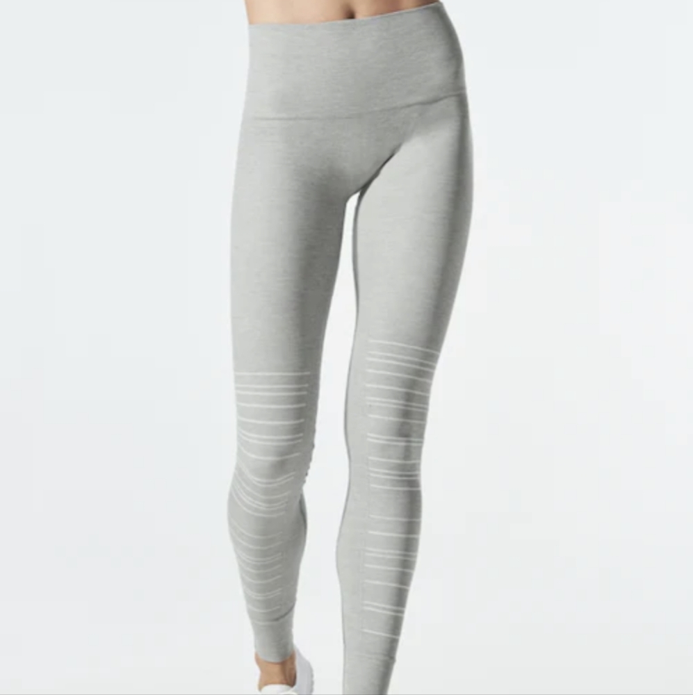 NWT Blanqi Hipster Cuffed Leggings